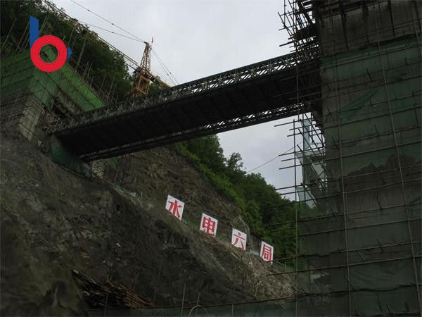 吉林省通化市中國水電六局，高空橋321（100）型30米雙排單層加強(qiáng)型